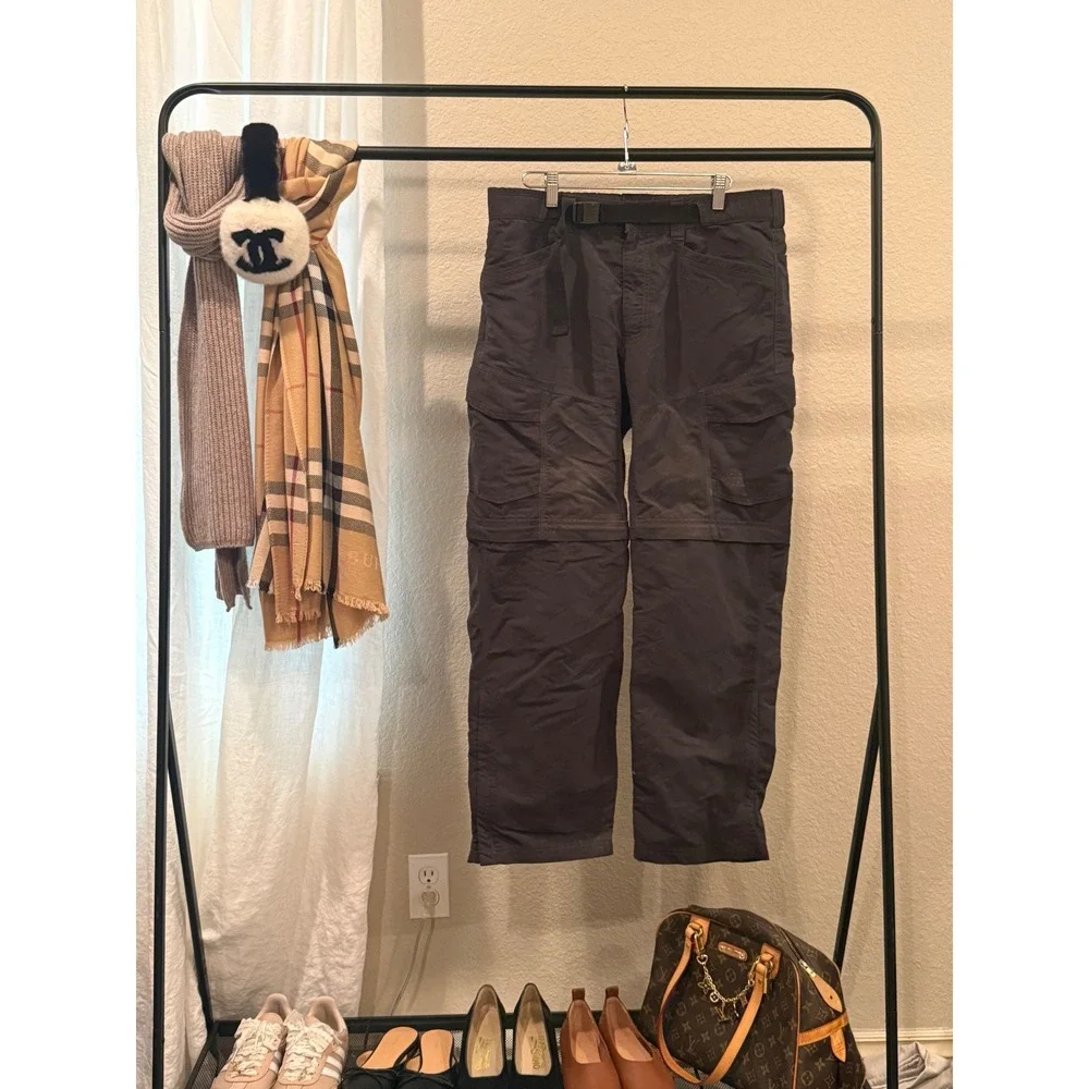 The North Face Mens Convertible Cargo Hiking Pants Gray Size Medium Short M/M